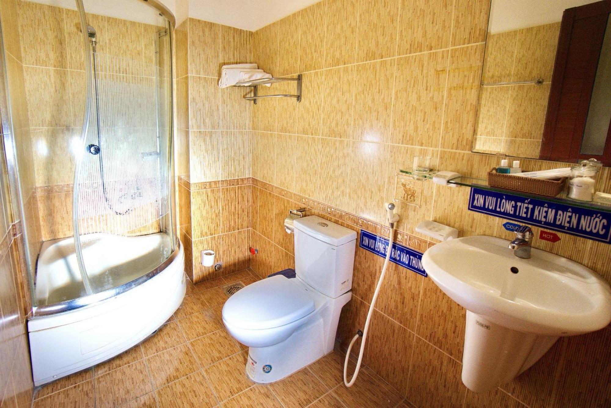 Hotel Hai Chau Chau Doc Esterno foto